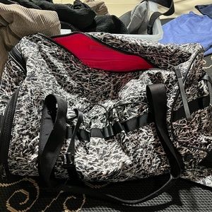 LuluLemon Dufflebag